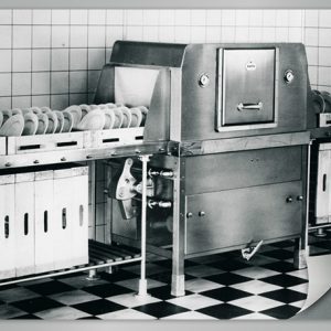 تاریخچه-ماشین-ظرفشویی-صنعتی