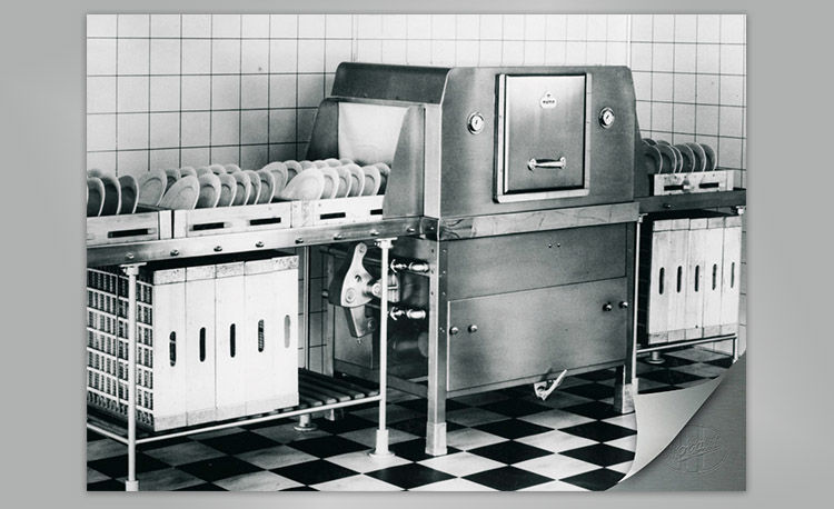 تاریخچه-ماشین-ظرفشویی-صنعتی