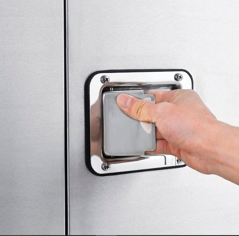 نگهداری از کابینت استیل